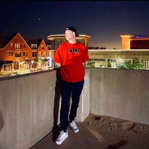 Meet your Posher, Christian